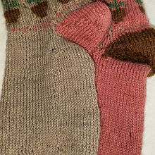 Il mio progetto del corso: Introduzione alla lavorazione di calzini a maglia a più colori. Accessor, Design, Fiber Arts, Knitting, and Textile Design project by Enrica Bosio - 05.12.2024