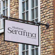Madame Serafina. Br, ing, Identit, T, pograph, T, pograph, and Design project by emersonct75 - 04.11.2024