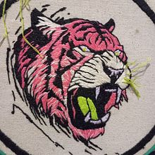 Tigre. Een project van Borduurwerk van pohllo - 31.03.2024