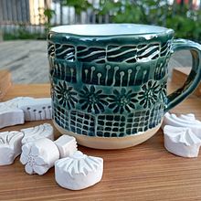 Mój projekt z kursu: Ceramika: stemplowanie i tworzenie ozdobnych faktur. Projekt z dziedziny Craft,  Sztuki piękne,  Dekoracja wnętrz, Ceramika i DIY użytkownika alina_koniak - 15.05.2024