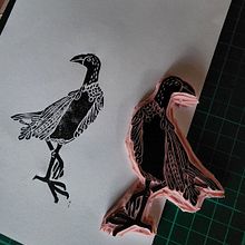 My project for course: Carved Stamps for Illustrated Compositions. Un proyecto de Ilustración tradicional, Artesanía, Bellas Artes y Estampación de Marcia Acorn - 16.05.2024