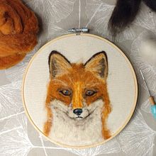 Mi proyecto del curso: Needle felting: crea retratos con lana. Arts, Crafts, Fiber Arts, Naturalistic Illustration, Needle Felting, and Textile Design project by Vanessa Aguilera Pinto - 05.18.2024