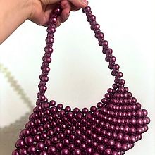 Mi proyecto del curso: Diseño y elaboración de bolsos con cuentas. Design, Accessor, Design, Arts, Crafts, Fashion Design, and Fiber Arts project by Indira Pineda - 05.17.2024