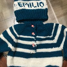 Mi proyecto del curso: Tejido de prendas infantiles con raglán top down. Un proyecto de Diseño de moda, Tejido y Diseño textil de Marta E Clavijo R - 20.05.2024