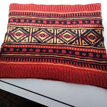 Mijn project van de cursus: Jacquard kleurwerk breien . Design accesoriu, Design vestimentar, Arte din fibre, DIY, Tricotat și Design textil de dianavanrij - 05.21.2024