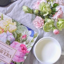 Mi proyecto: FLORES para el curso: Fotografía profesional para Instagram. Projekt z dziedziny Fotografia, Marketing, Portale społecznościowe, Fotografowanie smartfonem, Fotografia produktowa, Marketing mobiln, Instagram, Fotografia na Instagram,  Fotografia lifest, le i  Reklama użytkownika Cristal Moreno Polanco - 17.05.2024