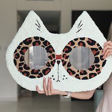Cool cat in cool sunglasses 😎. Accessor, Design, Arts, Crafts, Embroider, Decoration, Fiber Arts, Punch Needle, and Textile Design project by 9th2jkgh5p - 05.21.2024