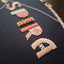 RESPIRA. Un progetto di Illustrazione tradizionale, Lettering, Ricamo e Textile Design di Rebeca Rodríguez González - 25.05.2024