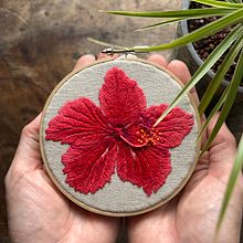 Hibiscus in Ishigaki Island. Embroider project by satomi murai - 05.20.2024