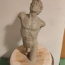 Mi proyecto del curso: Modelado de torso con arcilla. Fine Arts, and Sculpture project by Pol Banti - 05.27.2024