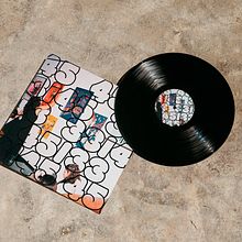 Rebranding 33/45 y 45/33. Un projet de Br, ing et identité, Design , Design graphique , et Créativité de carladt - 28.05.2024