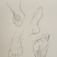 Meu projeto do curso: Desenho anatômico de mãos e pés. Een project van  Beeldende kunst,  Schetsen, Tekening met potlood,  Tekening,  Portrettekening, Realistische tekening,  Artistieke tekening, Sketchbook, Anatomisch tekenen y  Illustratie met inkt van Leonor Capelo - 31.05.2024