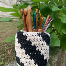 Meu projeto do curso: Design de padrões para crochê: encontre seu próprio estilo. Un proyecto de Diseño de complementos, Pattern Design, Tejido, DIY, Crochet y Diseño textil de Jheik Maia - 01.06.2024