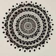 Mandala , projet final. Un proyecto de Pattern Design, Ilustración tradicional y Bellas Artes de Cédric Maillot - 01.06.2024