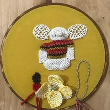 Mi proyecto del curso: Bordado en relieve con la técnica de encaje con nudos . Traditional illustration, Arts, Crafts, Embroider, Fiber Arts, and Textile Design project by ro.hayot - 06.03.2024