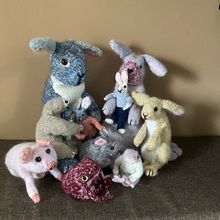 My project for course: Knitting Realistic Stuffed Animals: Make a Puppy from Yarn. Projekt z dziedziny  Tkactwo, DIY, Dziewiarstwo Ręczne, Wzornictwo tekst i liów użytkownika Kim Gapp - 23.06.2024