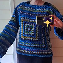 My very first project for course: Granny Square Crochet: Make Your Own Sweater. Een project van  Modeontwerp, Textiel, DIY, Haken y Textielontwerp van betiii - 24.07.2024