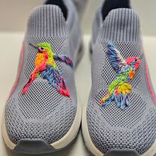 My project for course: Freestyle Embroidery on Tulle for Beginners . Design accesoriu, Broderie, Ilustrație botanică și Design textil de Anfal AlQabandi - 06.23.2024