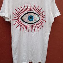 Mi proyecto del curso: Bordado creativo: revolución a puntadas. Un progetto di Creatività, Ricamo e Textile Design di danae fuentes - 22.06.2024