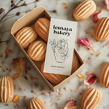 LESNAY BAKERY PACKAGING FOR HOME CONFECTIONERY AND BAKERY. Packaging, Graphic Design, Br, ing & Identit project by Tora Saickevich - 07.03.2024