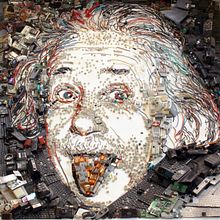 Obsolescência desprogramada. Un projet de Dessin, Dessin de portrait , et Photographie de produits de Christian Pierini - 04.07.2024