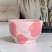 Large Grumpy Pink Bowl/Planter. Een project van Keramiek van Garbo Zhu - 06.07.2024