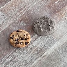 Ceramic Cookies for Chips Ahoy. Een project van Keramiek van Garbo Zhu - 06.07.2024