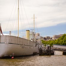HQS Wellington Docked Along the Thames. Un progetto di Fotografia di Ahmed Kamara - 28.07.2024