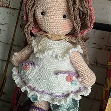 Mein Abschlussprojekt für den Kurs: Fabrication de poupées amigurumis romantiques. Arts, Crafts, To, Design, Fiber Arts, Crochet, Amigurumi, and Textile Design project by Iris Walter - 07.10.2024