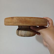 Pie de torta - madera nativa. Een project van Craft van Leonela Sosa Cuba - 12.07.2024