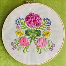 Mi proyecto del curso: Técnica de bordado con paso atrás. Embroider, and Textile Design project by Sandra Uribe Pérez - 07.15.2024