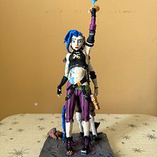 Jinx and Mylo - Arcane. Sculpture project by Camila Seeck - 07.19.2024