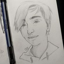 Mon projet du cours : Carnet de portraits : explorez le visage humain. Sketching, Drawing, Portrait Drawing, Artistic Drawing, and Sketchbook project by Mariana Gourdon - 07.08.2024