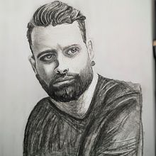 My project for course: Artistic Charcoal Portraiture: Creating Atmosphere. Un projet de Illustration traditionnelle, Beaux Arts, Dessin, Dessin de portrait, Dessin réaliste , et Dessin artistique de Paul Bruce - 27.07.2024