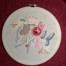 Mi proyecto del curso: Técnicas avanzadas de bordado: puntadas y composiciones con volumen. Embroider, and Textile Design project by América Janequeo - 07.30.2024