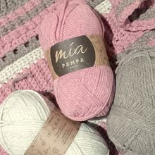 Mi proyecto del curso: Prendas a crochet llenas de color y textura. Un progetto di Fashion design, Fiber Art, Uncinetto e Textile Design di marielasalinasoru - 31.07.2024