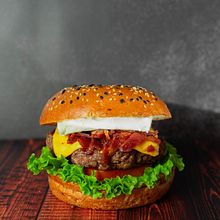 Naspi Sandwich. Photograph, Product Photograph, and Food Photograph project by Juan Delgado - 07.19.2024