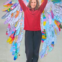 "Wings to Soar High" . Un proyecto de Educación, Collage, Arte urbano, Papercraft, Dibujo, Fotografía con móviles, Concept Art y DIY de marineta24 - 02.08.2024
