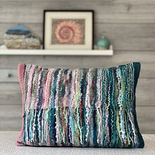 Textured Felt Cushions. Fiber Arts, Textile Design, Arts, and Crafts project by Natasha Smart - 08.03.2024