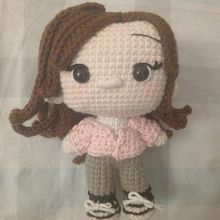 Mi proyecto del curso: Amigurumis: personas tejidas a crochet. Arts, Crafts, To, Design, Fiber Arts, Crochet, Amigurumi, and Textile Design project by Luciana Bustamante - 08.03.2024