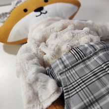 Mi proyecto del curso: Diseño y  confección de peluches. Character Design, Arts, Crafts, To, Design, Sewing, Patternmaking, and Dressmaking project by Patricia BF - 08.04.2024