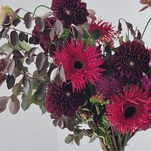 My project for course: Floral Arrangement Design with Seasonal Blooms. Interior Design, L, scape Architecture, Decoration, DIY, Floral, and Plant Design project by Hải Anh Phạm - 08.07.2024