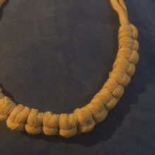 Ketting. Arts, Crafts, Jewelr, Design, Macramé, and Textile Design project by mieke_derdeyn - 08.10.2024