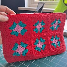 Mi proyecto del curso: Grannies de crochet: haz tu propio suéter. Fashion Design, Fiber Arts, DIY, Crochet, and Textile Design project by Ángeles Argáez - 08.15.2024