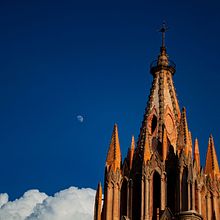 Fotografía Parroquia San Miguel de Allende, Gto. Ein Projekt aus dem Bereich Fotografie und Fotoretuschierung von Alfredo Arroyo Rodríguez - 30.07.2023