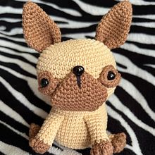 My project for course: Crochet Techniques: Make Amigurumi Characters. Arts, Crafts, To, Design, Fiber Arts, DIY, Crochet, Amigurumi, and Textile Design project by Natalie Ostrovska - 08.18.2024