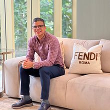 De Corredor a Visionario: La Historia de Michael DiCaprio en el Mundo Inmobiliario. Un projet de Marketing, Cop, writing, Stor, telling, Marketing de contenu , et Communication de Gabriel Cheng - 19.08.2024