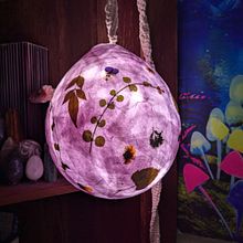 Botanical Pressed Flowers and Plants Paper Mache Pendant Lamps. Arts, Crafts, Fine Arts, Collage, DIY, Floral, and Plant Design project by snapdragon_13 - 08.10.2024