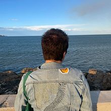 Mi proyecto del curso: Bordado: reparación de prendas Ein Projekt aus dem Bereich Stickerei, Nähen, DIY, Upc, cling und Textildesign von Iris Orri - 22.08.2024