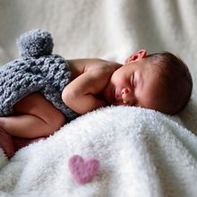 Mi proyecto del curso: Introducción a la fotografía newborn. Photograph, Portrait Photograph, Studio Photograph, Lifest, le Photograph & Interior Photograph project by fermrojas97 - 07.12.2024